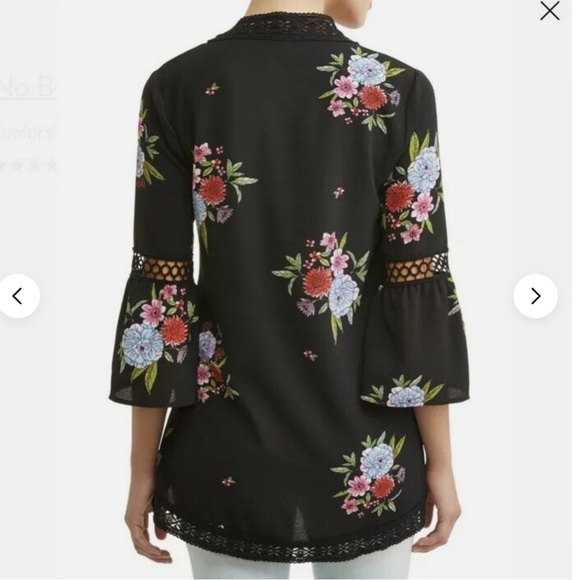 No Boundaries Black Floral Cadigan Size Medium - Picture 2 of 7